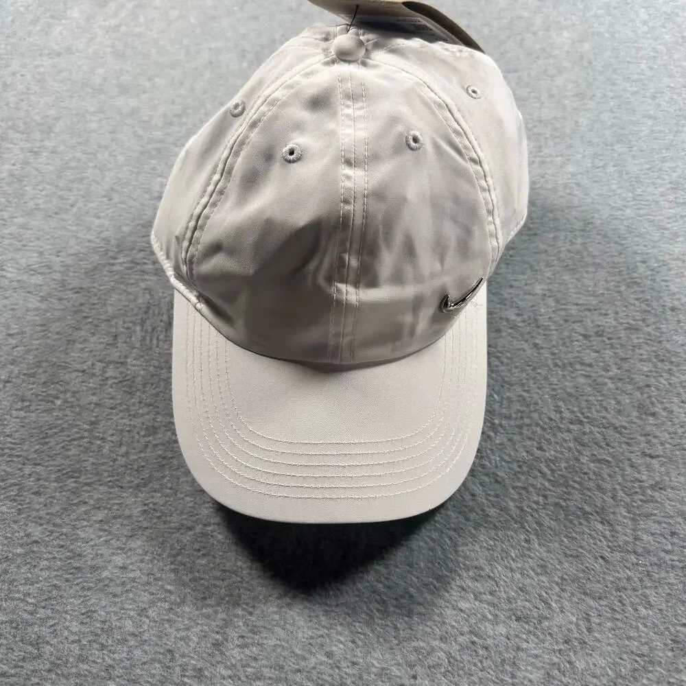 Nike Junior Club Cap Dri-FIT Off White Metal Swoosh